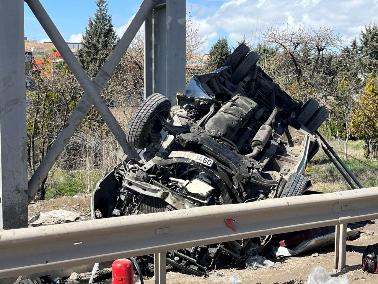 5 kişinin öldüğü otobüs kazası kamerada! Kimlikler belli oldu 8